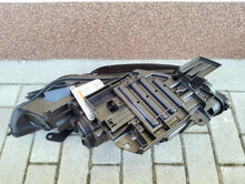 Laden Sie das Bild in den Galerie-Viewer, Frontscheinwerfer Land Rover I Discovery FK72-13W029 Rechts Headlight SCH5656217813at