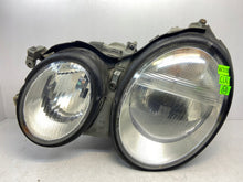 Laden Sie das Bild in den Galerie-Viewer, Frontscheinwerfer Mercedes-Benz Clk A2088200761 Xenon Links Headlight SCH5267024839ka