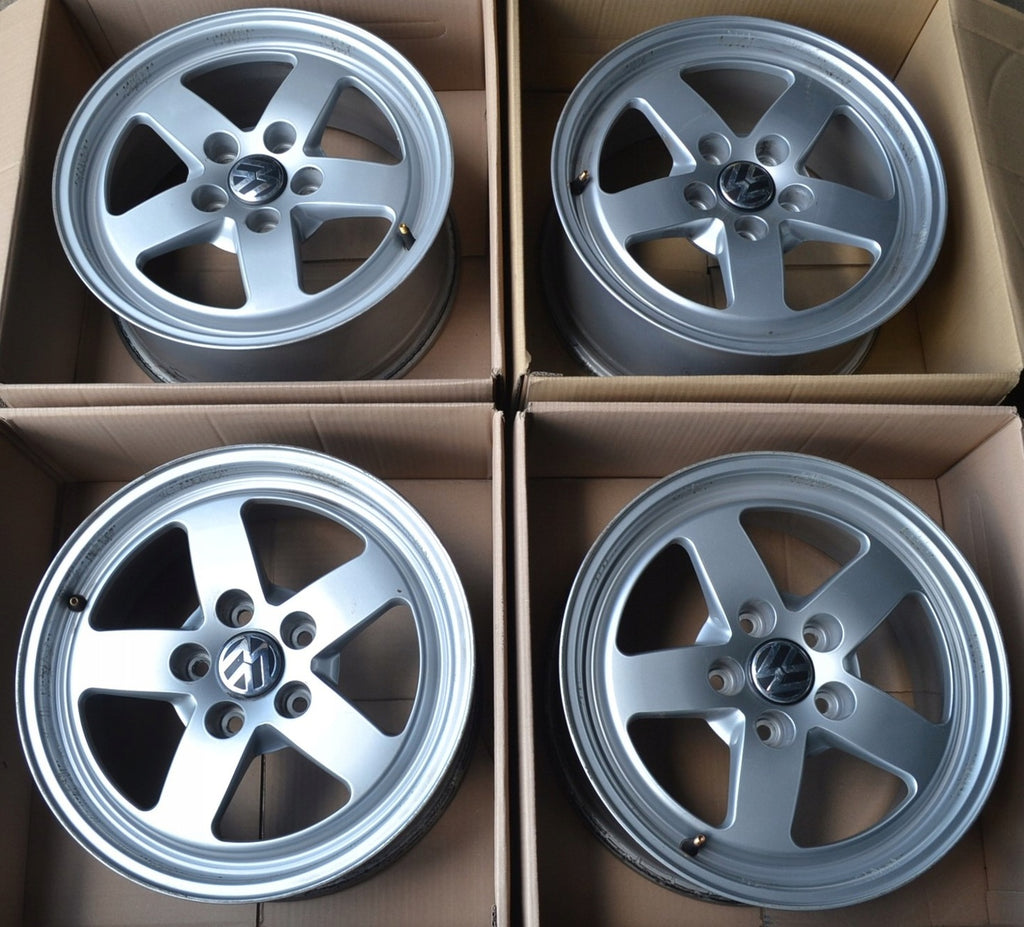 4x Alufelge 16 Zoll 7.0" 5x112 35ET Glanz Silber 8W0601025 Audi Rim Wheel