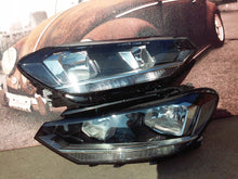 Laden Sie das Bild in den Galerie-Viewer, Frontscheinwerfer VW Touran 5TB941005A 5TB941006A Halogen Rechts oder Links