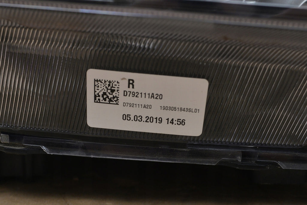 Frontscheinwerfer Hyundai Tucson 92102D7700 LED Rechts Scheinwerfer Headlight SCH1357041327la