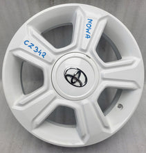 Load image into Gallery viewer, 1x Alufelge 14 Zoll 4.5" 4x100 39ET Glanz Weiß PZ493-90672 Toyota Aygo Rim Wheel FEL5372595327sd
