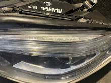 Load image into Gallery viewer, Frontscheinwerfer Mercedes-Benz W166 A1668202259 XENON Links Headlight