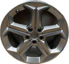 Laden Sie das Bild in den Galerie-Viewer, 1x Alufelge 18 Zoll 7.5" 5x112 50ET Glanz 6898039 BMW G30 G32 Rim Wheel FEL3093516117yv