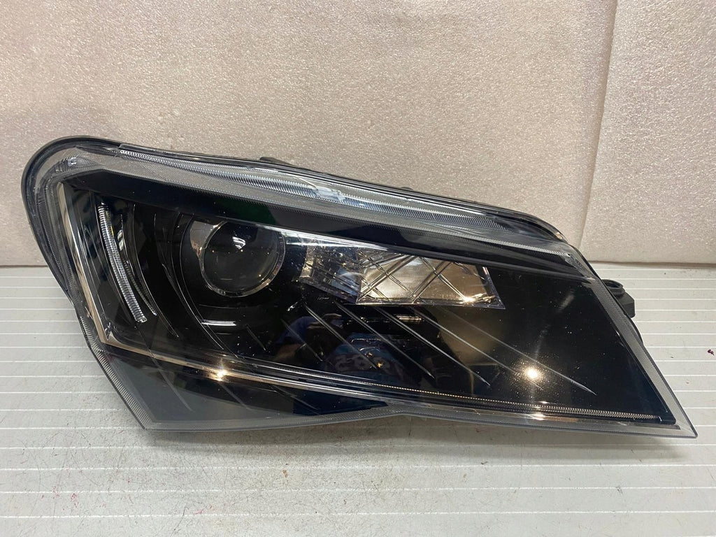 Frontscheinwerfer Skoda Superb III 3V1941016 Xenon Rechts Scheinwerfer Headlight SCH8537807140ql