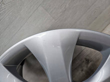 Load image into Gallery viewer, 1x Alufelge 17 Zoll OPO41K2 Opel Astra J Zafira C Rim Wheel FEL9350192920ae