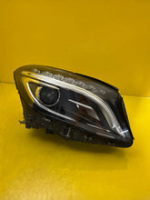 Laden Sie das Bild in den Galerie-Viewer, Frontscheinwerfer Mercedes-Benz Gla A1569061800 Xenon Rechts Headlight SCH3784762873gf
