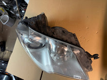Laden Sie das Bild in den Galerie-Viewer, Frontscheinwerfer VW Touran Xenon Rechts Scheinwerfer Headlight SCH6218330676nz
