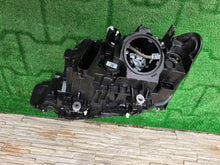 Load image into Gallery viewer, Frontscheinwerfer BMW 3 F30 F31 7338702 Xenon Rechts Scheinwerfer Headlight SCH8684215858pv