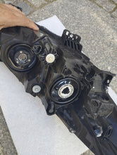 Laden Sie das Bild in den Galerie-Viewer, Frontscheinwerfer Mazda III BDG7-51040 Links Scheinwerfer Headlight