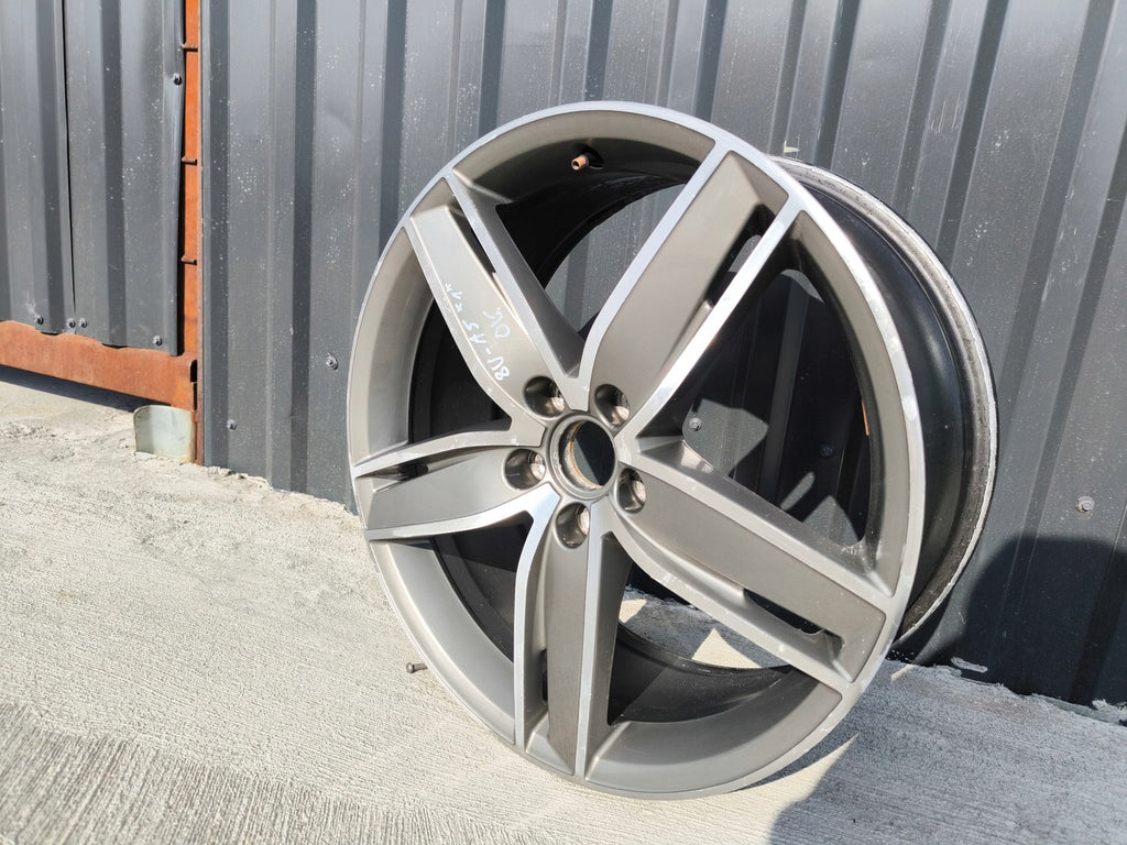 1x Alufelge 19 Zoll 8.0" 5x112 8V0601025AS Audi A3 Rim Wheel