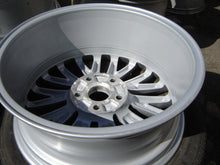 Load image into Gallery viewer, 1x Alufelge 17 Zoll 7.0" 5x112 33ET 1K8601025L VW Scirocco Passat Rim Wheel FEL8976106134tt