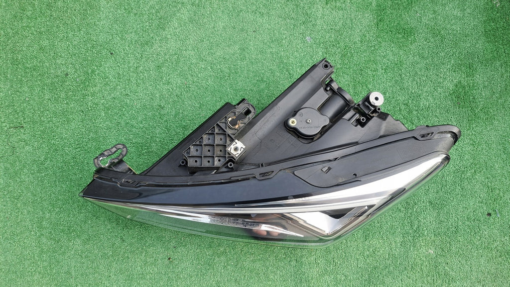 Frontscheinwerfer Seat Leon 5FB941007F Links Scheinwerfer Headlight