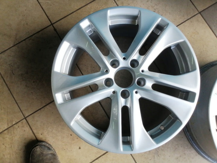4x Alufelge 17 Zoll 7.5" 5x112 47ET Glanz Silber A2044017502 Mercedes-Benz W204 FEL8737838150bm