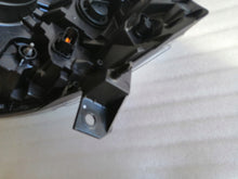 Load image into Gallery viewer, Frontscheinwerfer Renault Trafic III 260109868 LED Rechts Scheinwerfer Headlight SCH2885542888tt