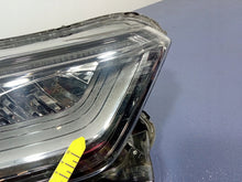 Laden Sie das Bild in den Galerie-Viewer, Frontscheinwerfer Honda Cr-V V Rechts Scheinwerfer Headlight SCH6370964071fu