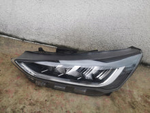 Laden Sie das Bild in den Galerie-Viewer, Frontscheinwerfer Ford Focus Links Scheinwerfer Headlight SCH9605086683cc