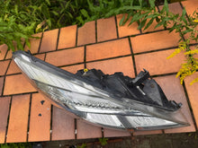 Load image into Gallery viewer, Frontscheinwerfer Opel Meriva B 13253630 Rechts Scheinwerfer Headlight SCH9032816552zz