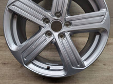 Load image into Gallery viewer, 1x Alufelge 18 Zoll 5x112 5G0601025BK VW Golf Vii Rim Wheel FEL2301048507iw