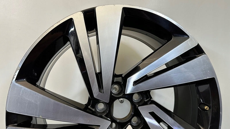 1x Alufelge 18 Zoll 7.0" 5x100 39ET Glanz Schwarz 2GM601025H Vw Rim Wheel