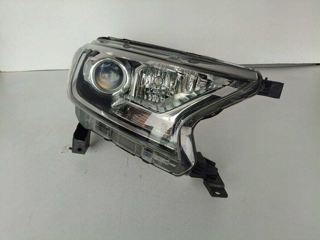 Frontscheinwerfer Ford Ranger Rechts Scheinwerfer Headlight SCH3945545877xx