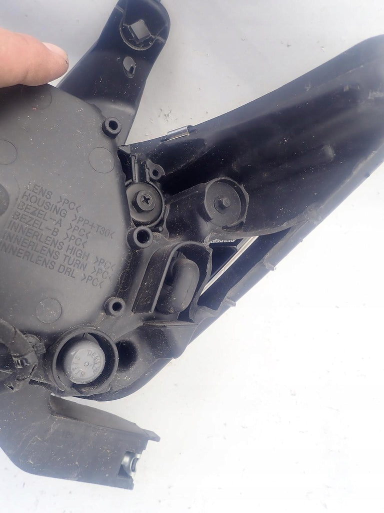 Frontscheinwerfer Mitsubishi Outlander Rechts Scheinwerfer Headlight