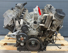 Load image into Gallery viewer, Motor Mercedes-Benz Clk 113968 5.0 306PS 225kW Benzin Engine Unkomplett