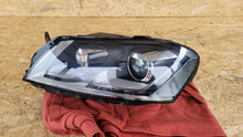 Laden Sie das Bild in den Galerie-Viewer, Frontscheinwerfer VW Passat B7 3AB941751 Xenon Links Scheinwerfer Headlight