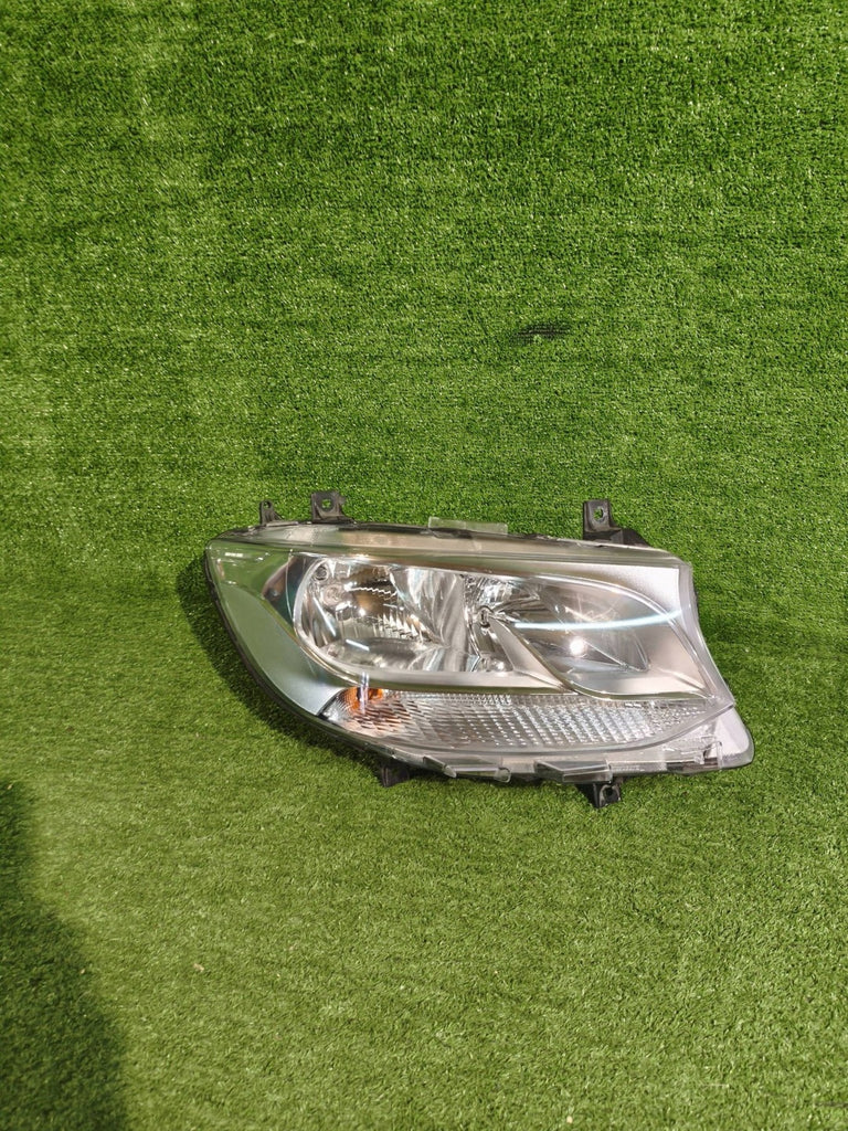 Frontscheinwerfer Mercedes-Benz Sprinter A9109060100 Rechts Headlight SCH4486910523wi