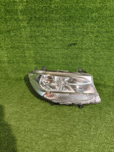 Laden Sie das Bild in den Galerie-Viewer, Frontscheinwerfer Mercedes-Benz Sprinter A9109060100 Rechts Headlight SCH4486910523wi
