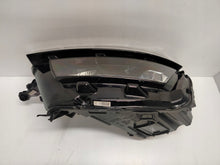 Laden Sie das Bild in den Galerie-Viewer, Frontscheinwerfer Skoda Kamiq 658941015D Full LED Links Scheinwerfer Headlight SCH5358049059cr