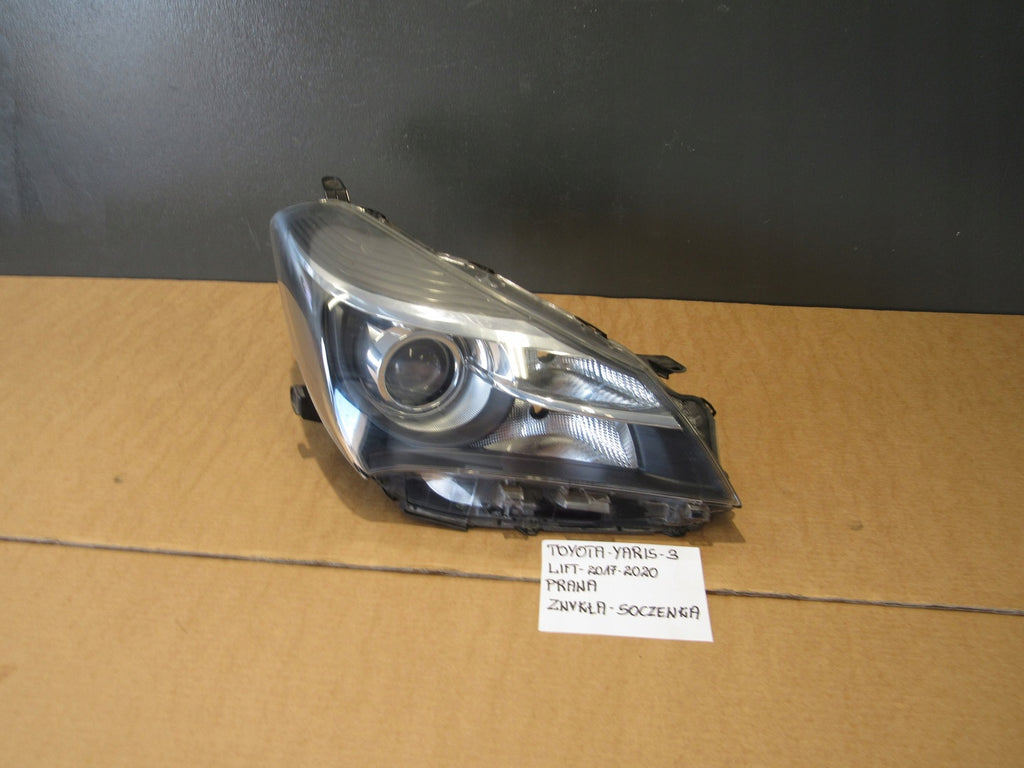 Frontscheinwerfer Toyota Yaris Rechts Scheinwerfer Headlight