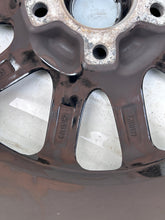Load image into Gallery viewer, 1x Alufelge 15 Zoll 6.0&quot; 5x114.3 43ET KBA52164 Hyundai Rim Wheel