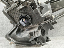 Laden Sie das Bild in den Galerie-Viewer, Frontscheinwerfer Toyota Prius LED Rechts Scheinwerfer Headlight SCH3324258341tc