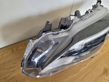 Load image into Gallery viewer, Frontscheinwerfer Toyota Yaris Cross Links Scheinwerfer Headlight SCH8698738860af