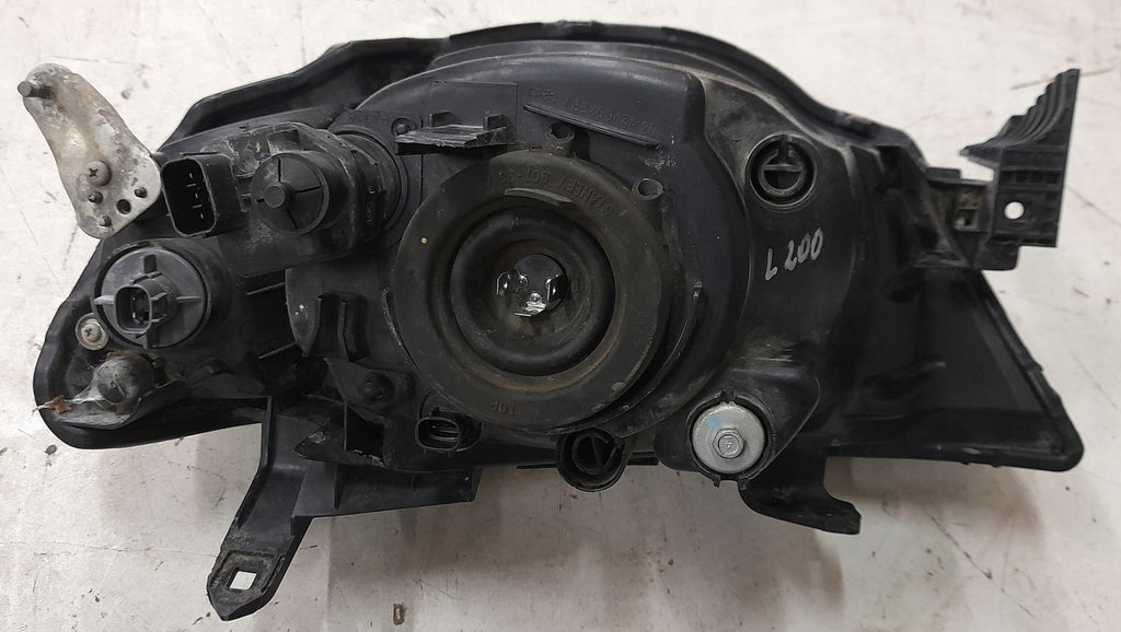 Frontscheinwerfer Mitsubishi L200 8301B462 Rechts Scheinwerfer Headlight SCH5490631740la