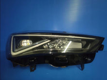 Laden Sie das Bild in den Galerie-Viewer, Frontscheinwerfer Seat Leon 5FB941008G 90188326 LED Rechts Headlight