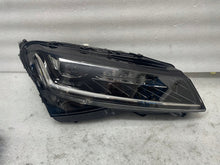 Laden Sie das Bild in den Galerie-Viewer, Frontscheinwerfer Skoda Superb III 3V1941016E LED Rechts Scheinwerfer Headlight