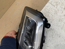 Load image into Gallery viewer, Frontscheinwerfer Audi Q2 81A941011 81A807511 LED Links Scheinwerfer Headlight