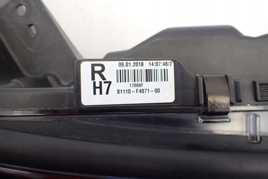 Frontscheinwerfer Toyota Chr 81160-F4071-00 LED Ein Stück (Rechts oder Links)