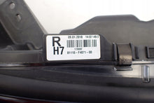 Laden Sie das Bild in den Galerie-Viewer, Frontscheinwerfer Toyota Chr 81160-F4071-00 LED Ein Stück (Rechts oder Links)