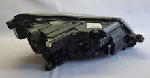 Laden Sie das Bild in den Galerie-Viewer, Frontscheinwerfer Skoda Superb III 3V1941015B LED Ein Stück (Rechts oder Links)