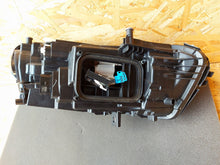 Laden Sie das Bild in den Galerie-Viewer, Frontscheinwerfer Mercedes-Benz A1779062505 LED Ein Stück (Rechts oder Links) SCH2957696541st