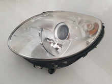 Laden Sie das Bild in den Galerie-Viewer, Frontscheinwerfer Mercedes-Benz W251 A2518200161 Halogen Links Headlight