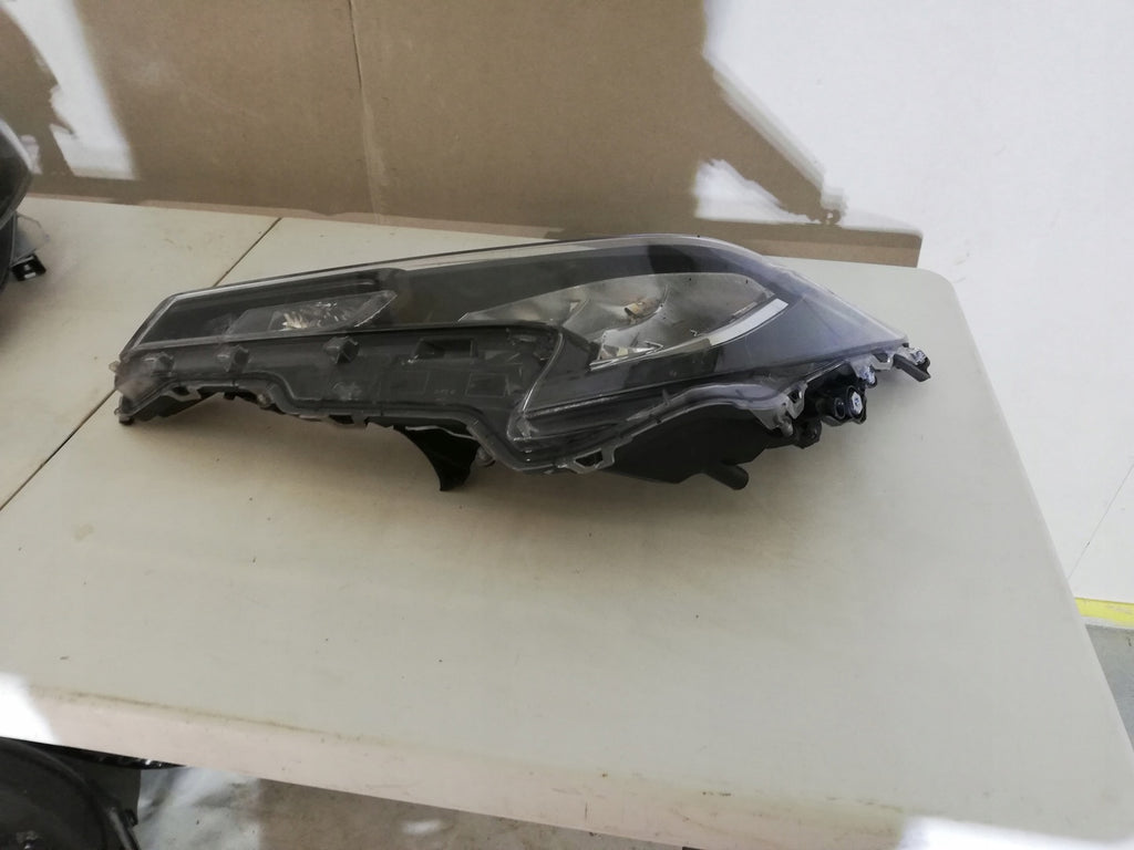 Frontscheinwerfer Toyota Corolla 81150-02S60 Full LED Rechts oder Links