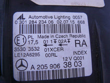 Laden Sie das Bild in den Galerie-Viewer, Frontscheinwerfer Mercedes-Benz W205 A2059063803 35303532 LED Rechts Headlight SCH4707002002vw