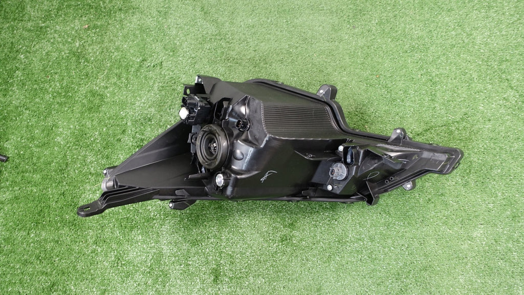 Frontscheinwerfer Mitsubishi Space W Star 8301D446 Rechts Scheinwerfer Headlight SCH5577946528jl