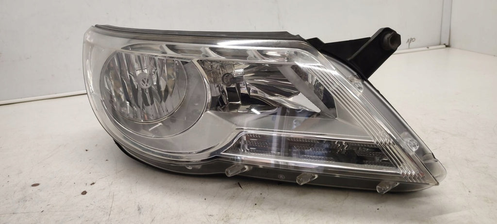 Frontscheinwerfer VW Tiguan 5N1941032R 1ED247038KOD 85122000 Rechts Headlight SCH5842773878to