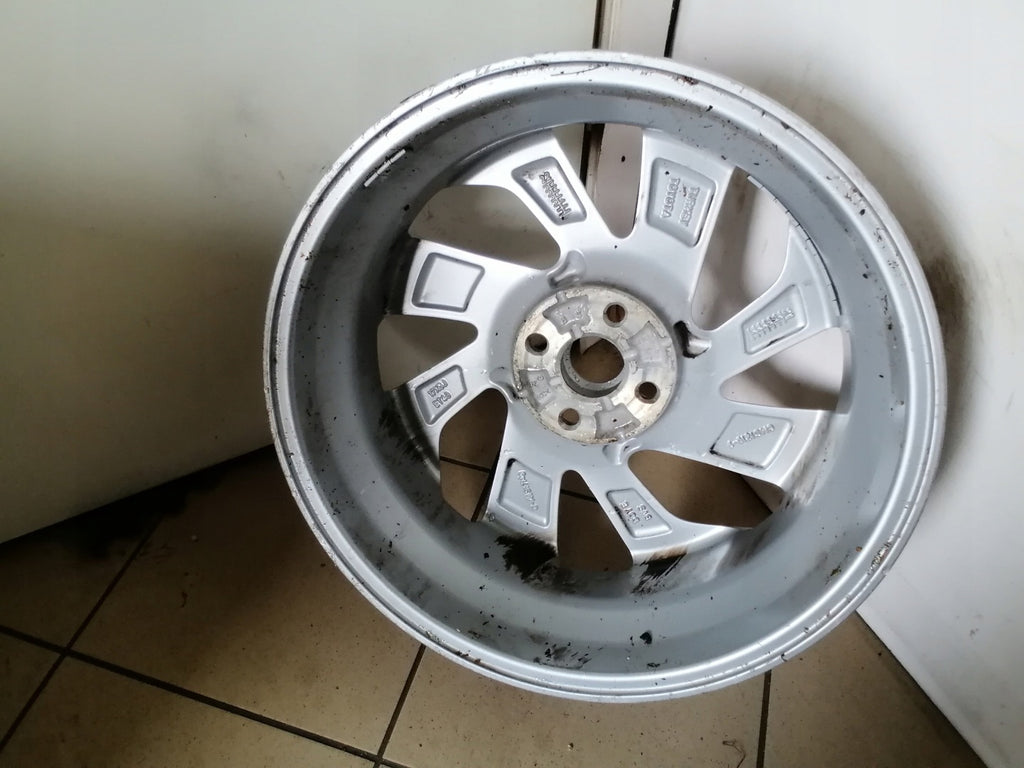 1x Alufelge 17 Zoll 5.0" 4x100 40ET CMS1210-6 Toyota I Rim Wheel FEL4590250528wz
