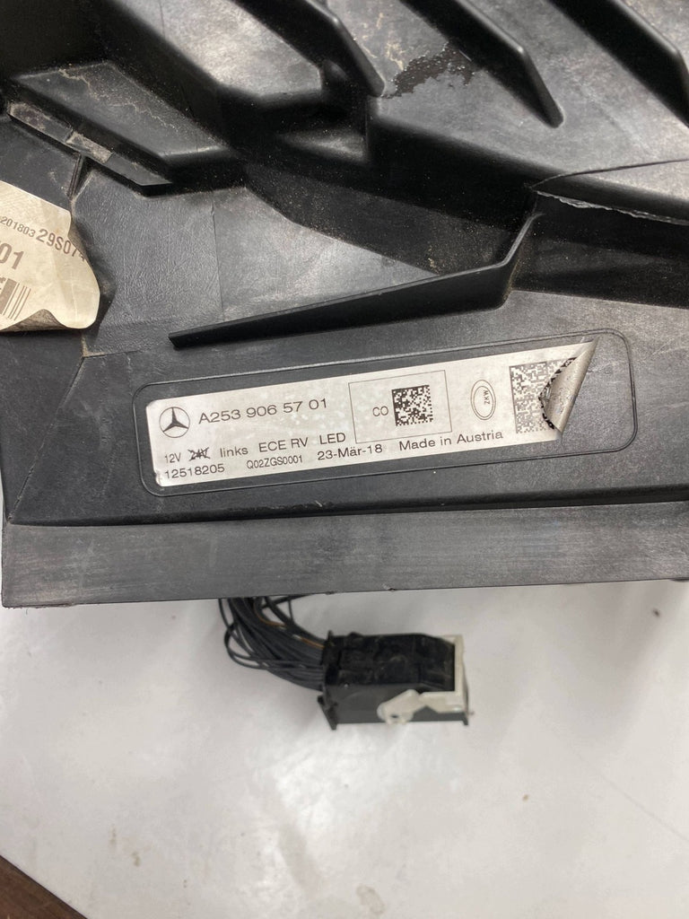 Frontscheinwerfer Mercedes-Benz Glc C253 A2539065701 Rechts Headlight SCH7300515570nh